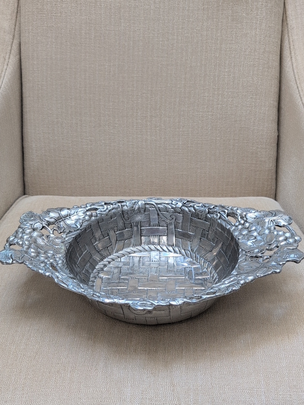 Vintage 1998 Arthur Court Aluminum Grape Basket-Weave Casserole Holder